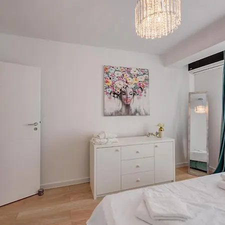 92 Penthouse With Terrace And Garden *
