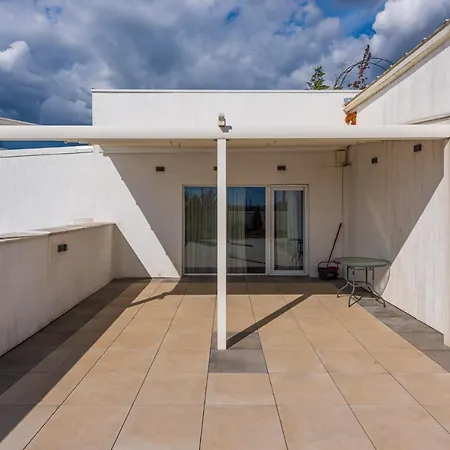 92 Penthouse With Terrace And Garden *